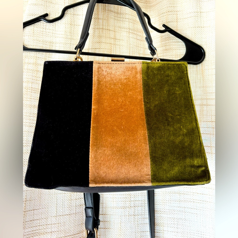 Street Level purse in velvet-used